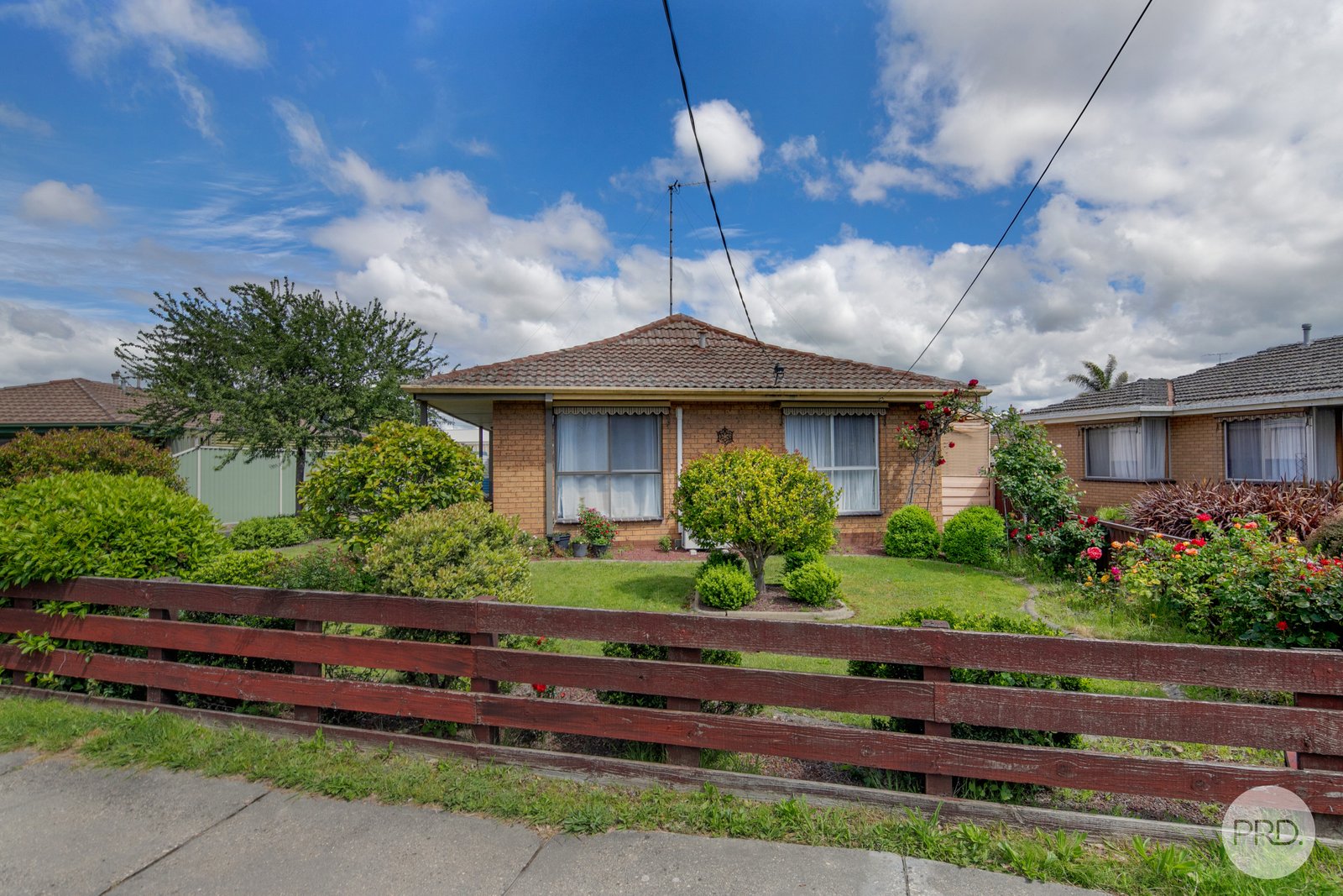 51 Whitelaw Avenue DELACOMBE 14