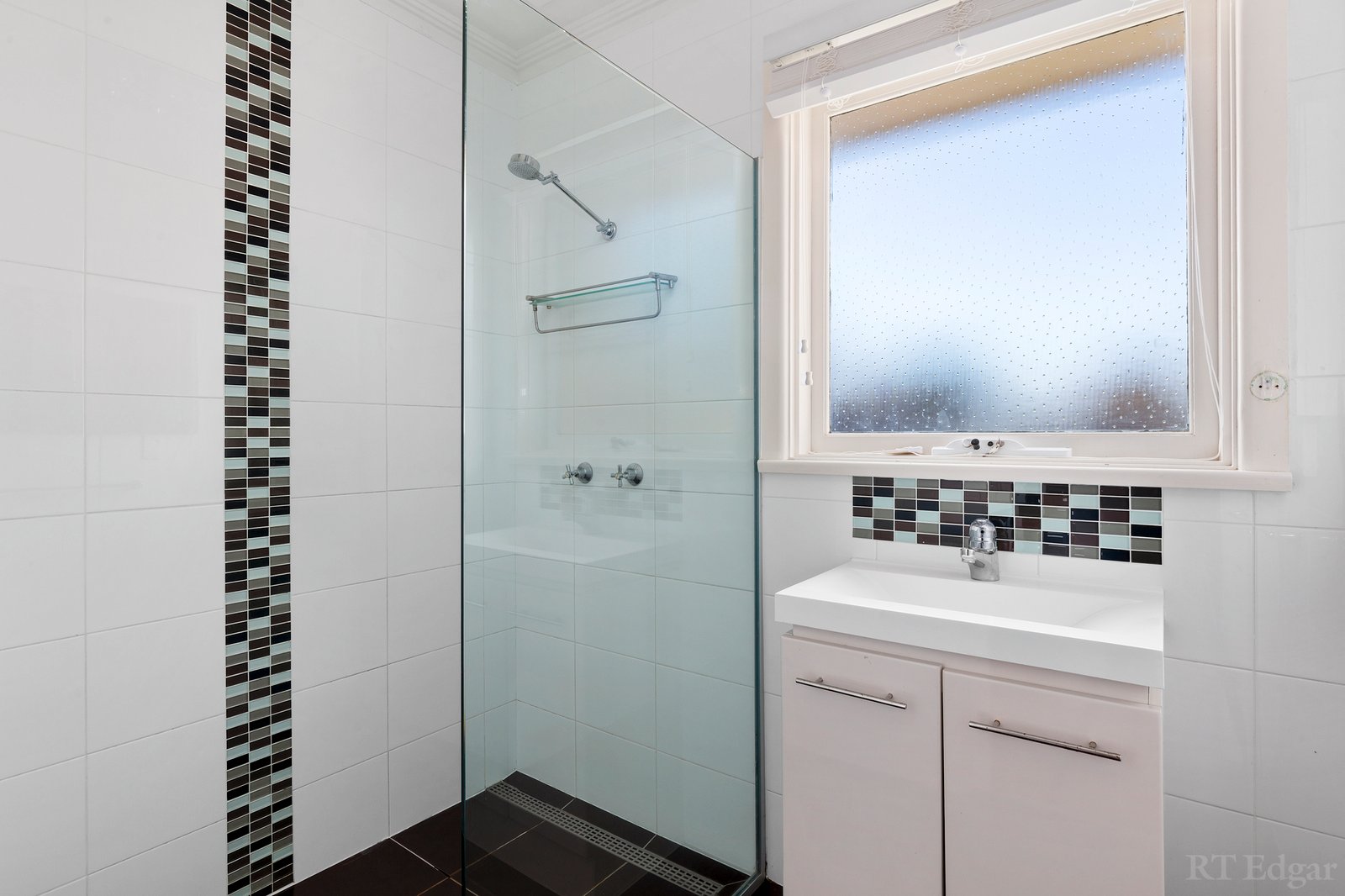 Real Estate and Property in 51 Wilsons Road, Newcomb, VIC