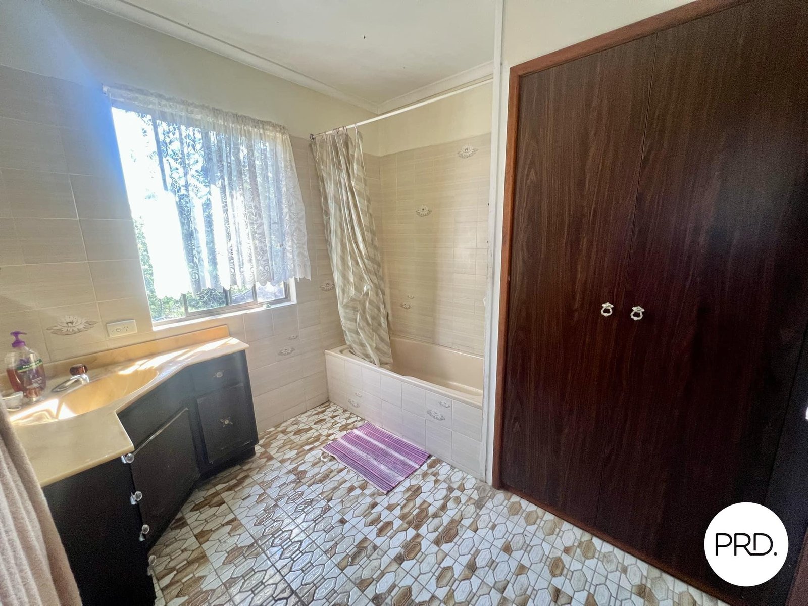 51 Wyndham Road BEECHER 11