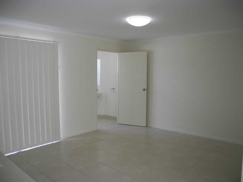 5/10 Arthur Street BOYNE ISLAND 10
