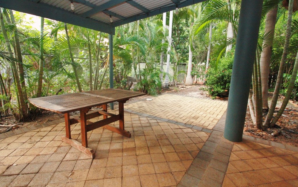 5/10 Bagot Street DJUGUN 1