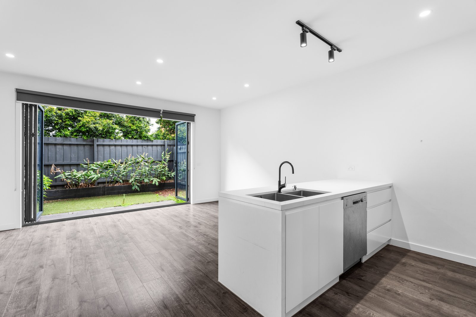 Gallery: 5/10 Carrum Street