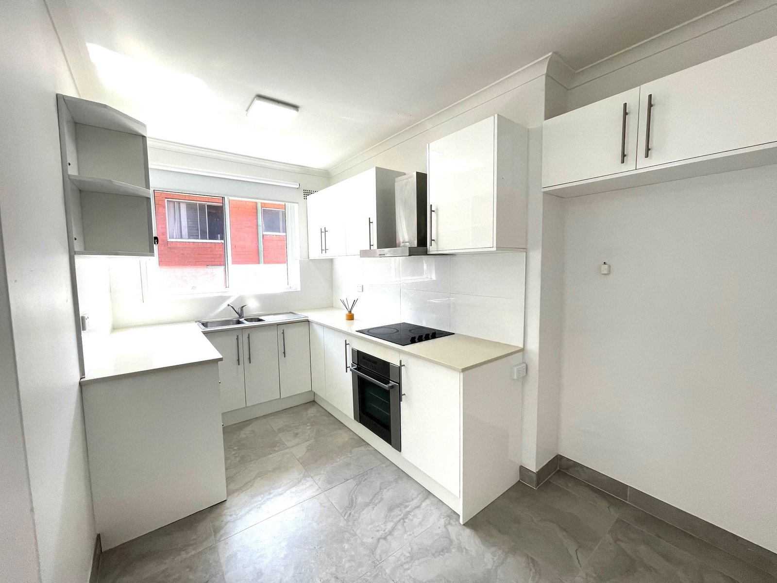 5/10 Colin Street LAKEMBA 2