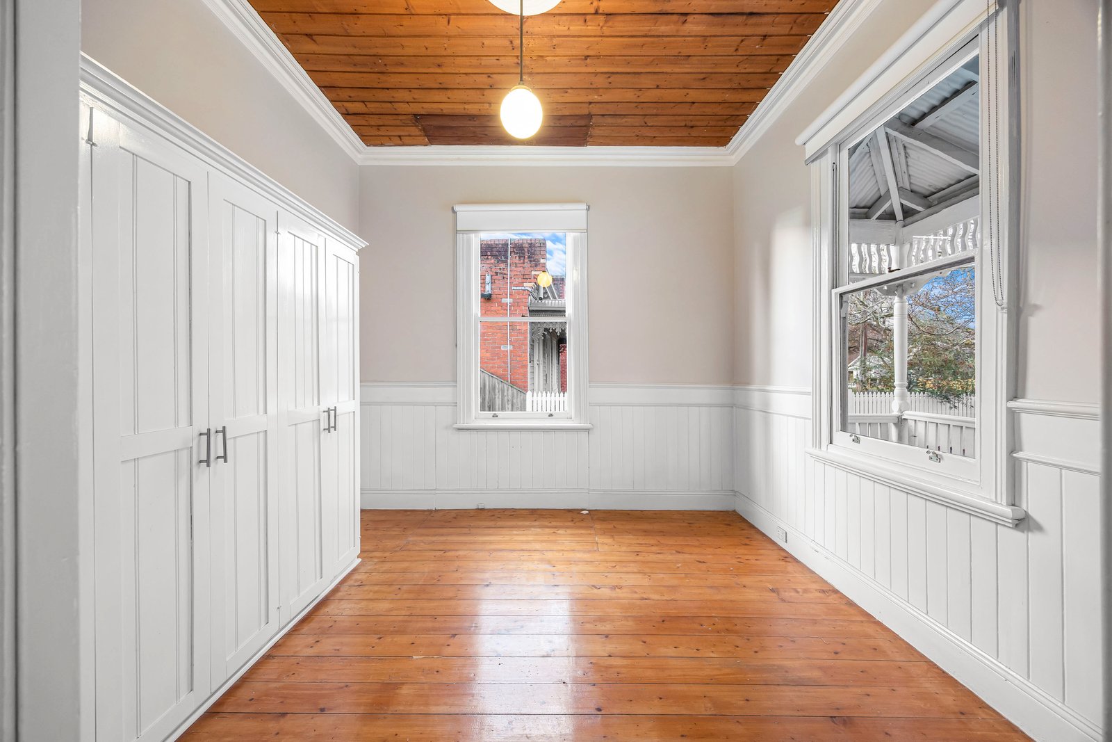Gallery: 510 Drummond Street South