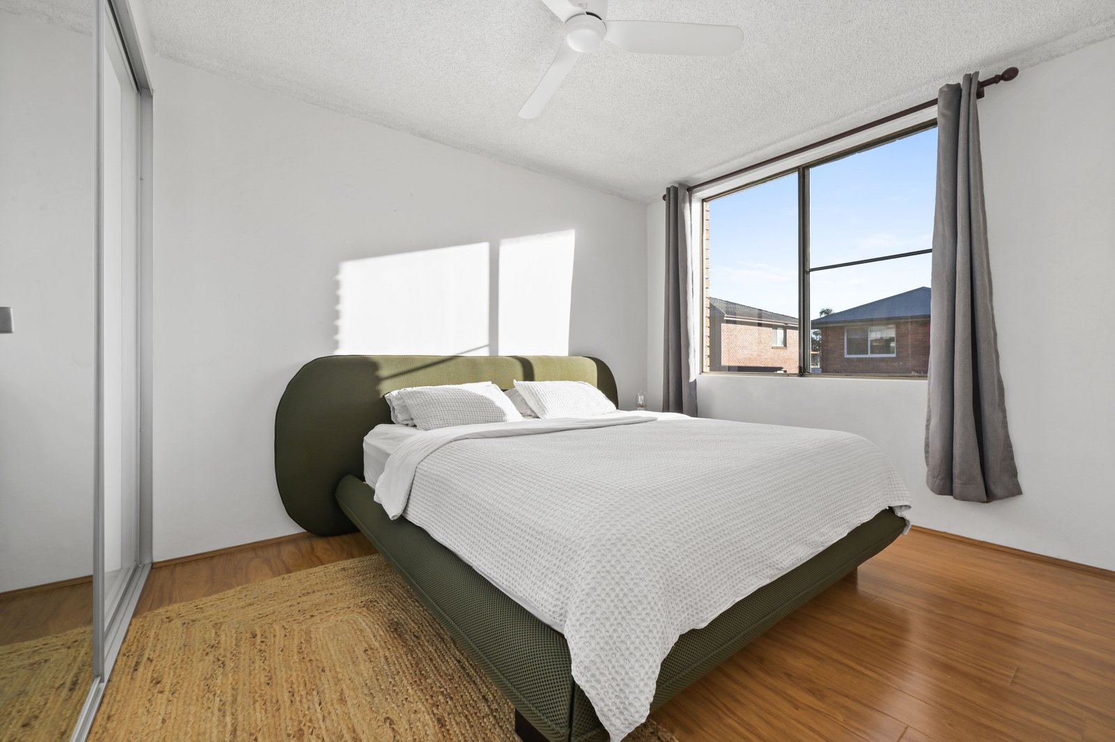 5/10 Grace Campbell Crescent HILLSDALE 2