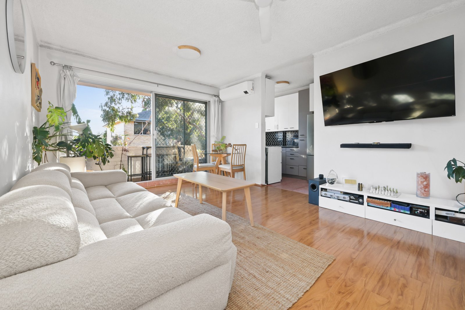 5/10 Grace Campbell Crescent HILLSDALE 4