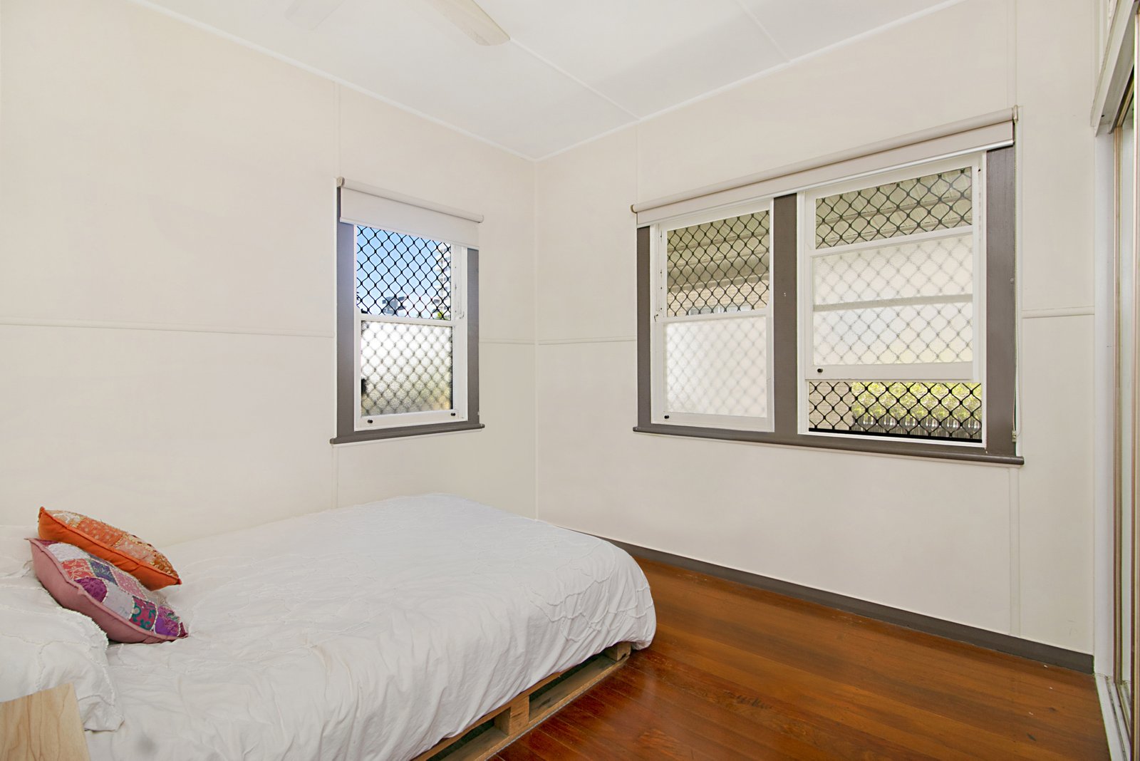 5/10 Haig Street COOLANGATTA 5