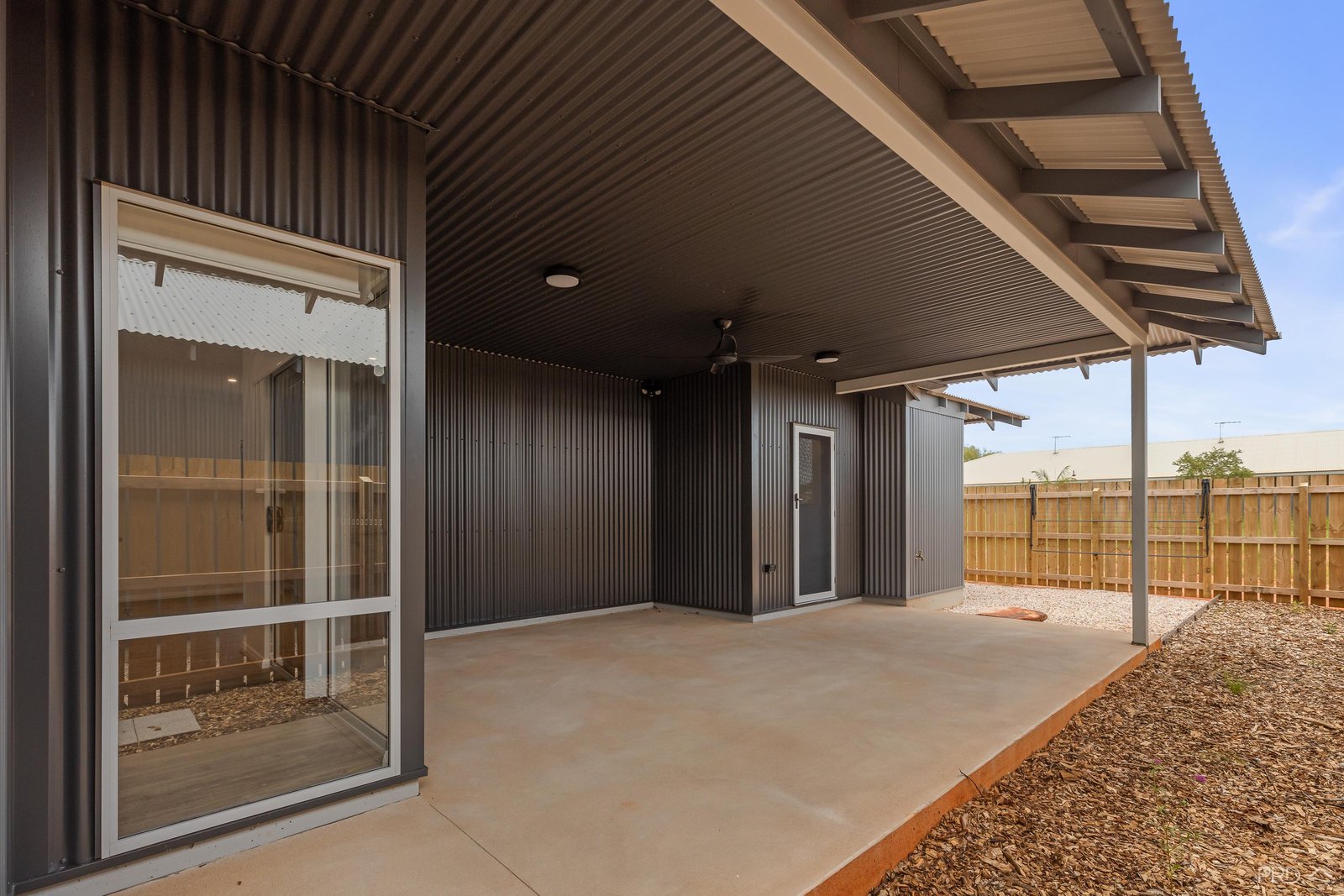 5/10 Nagula Court CABLE BEACH 26