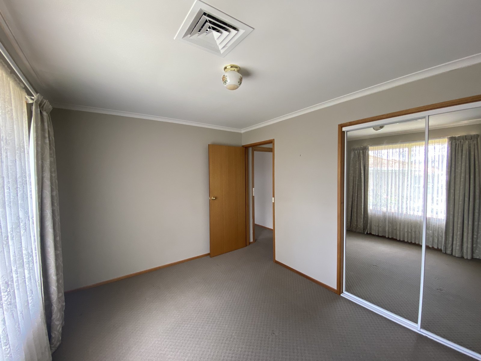 5/10 O'Brien Street GLENORCHY 8