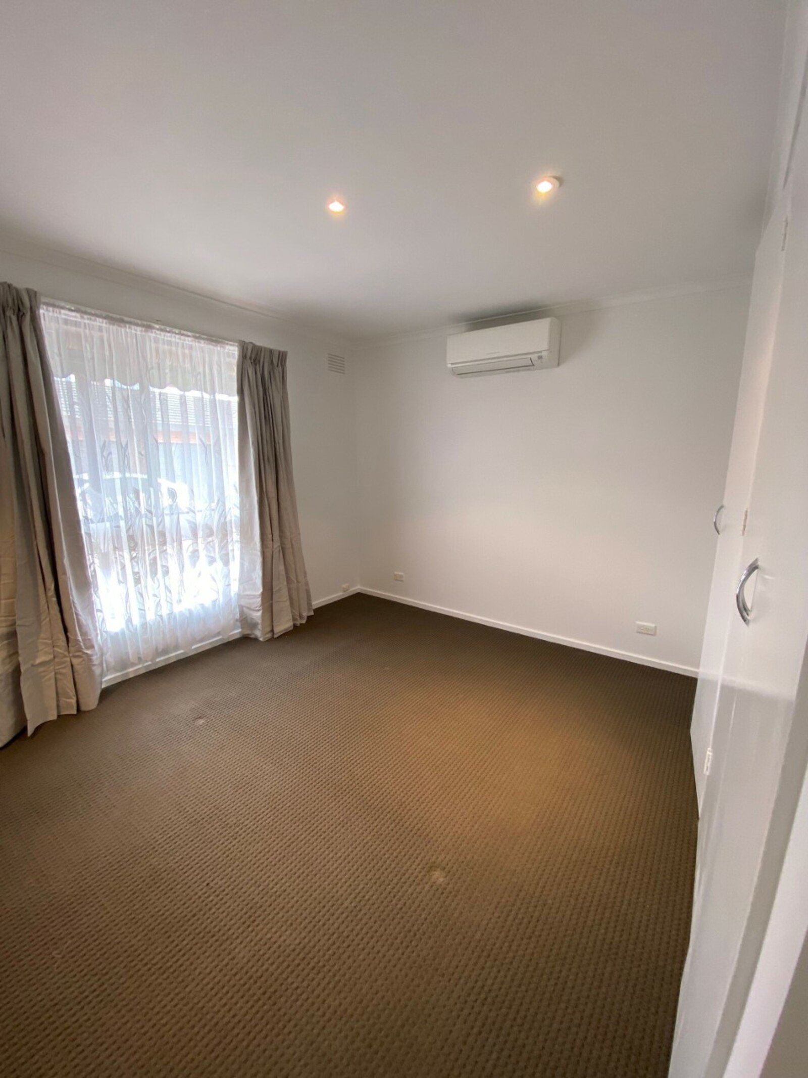 Gallery: 5/101 Roslyn Road