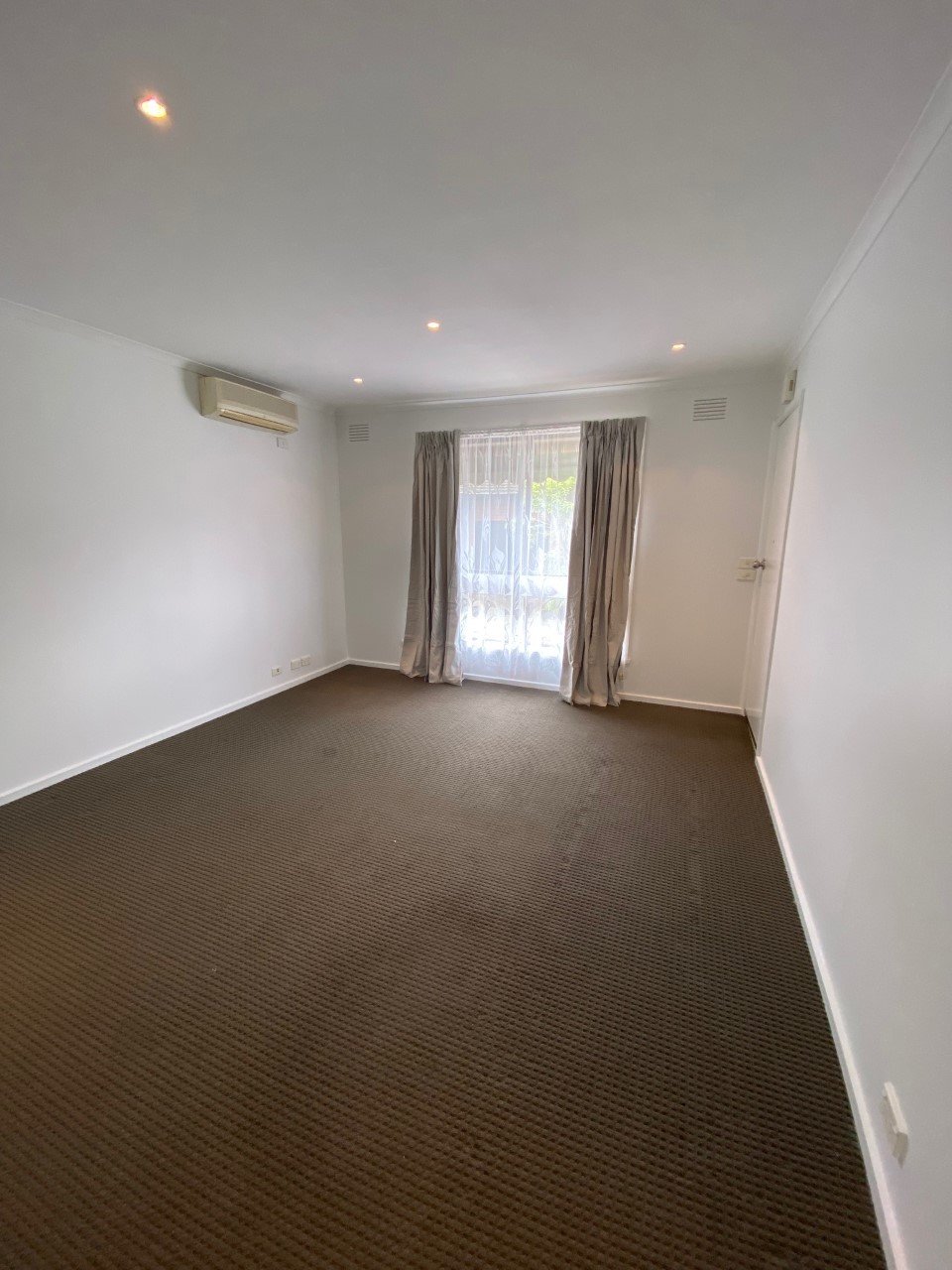 Gallery: 5/101 Roslyn Road