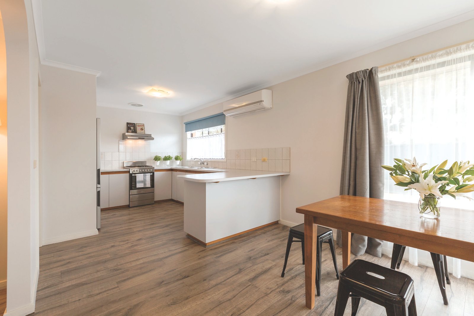 Gallery: 5/1044 Howitt Street