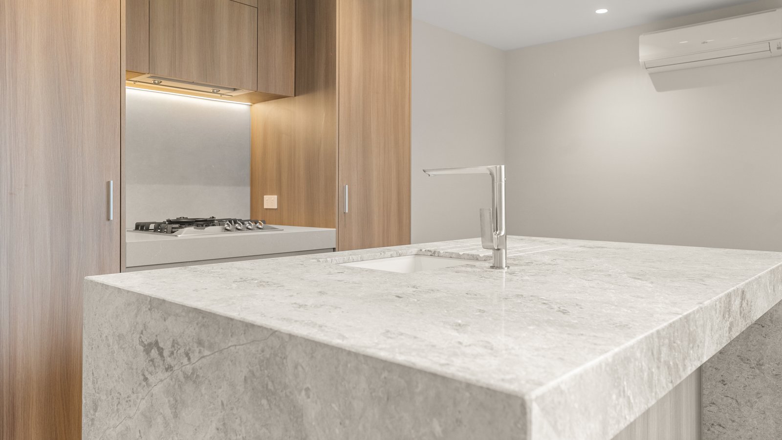 510/605 St Kilda Road MELBOURNE 3