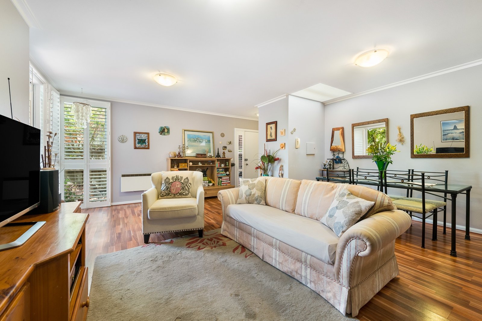 Gallery: 5/109 Hotham Street