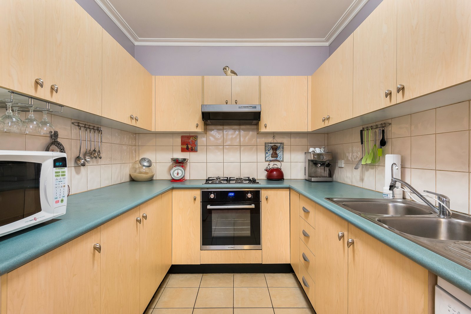 Gallery: 5/109 Hotham Street