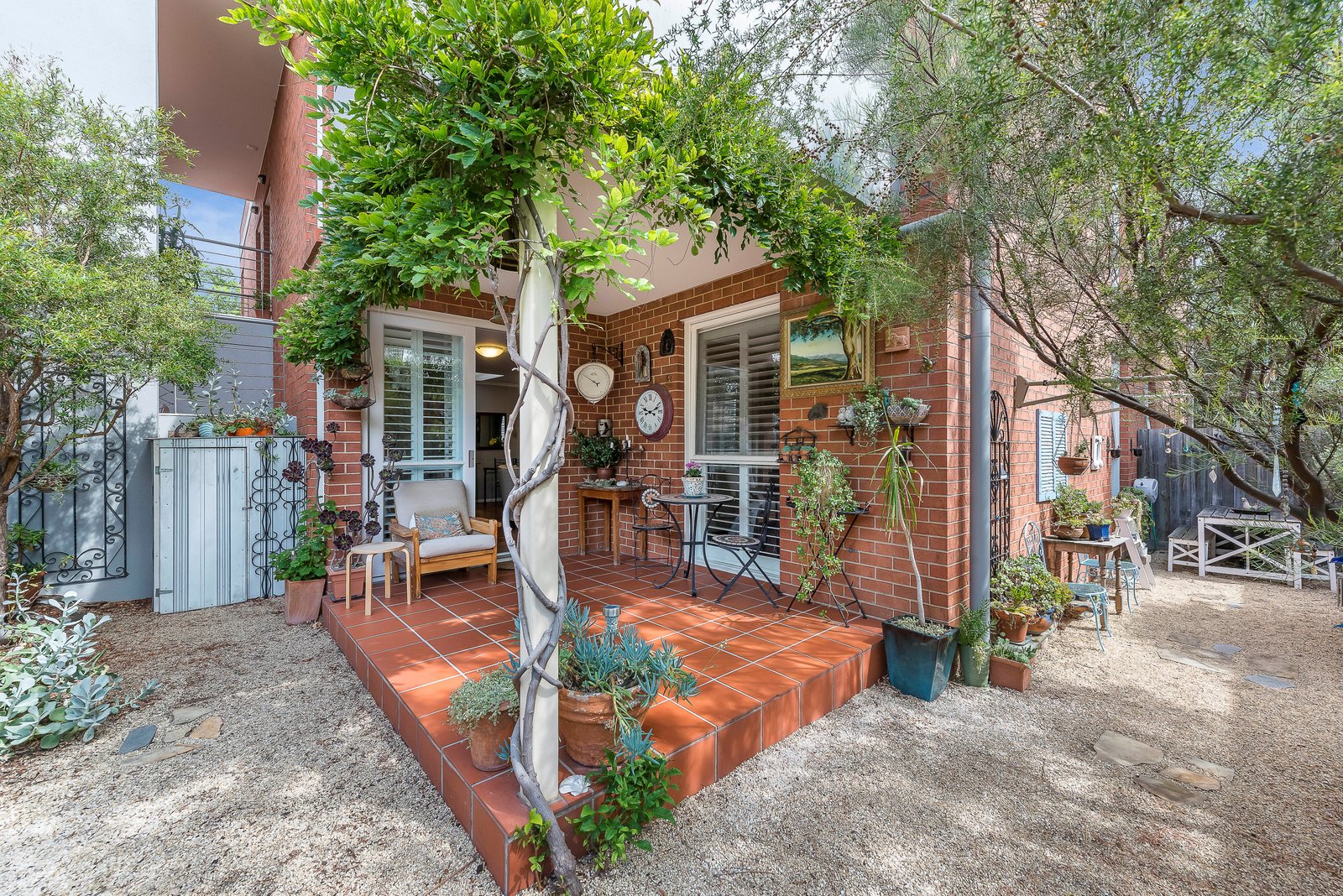 Gallery: 5/109 Hotham Street