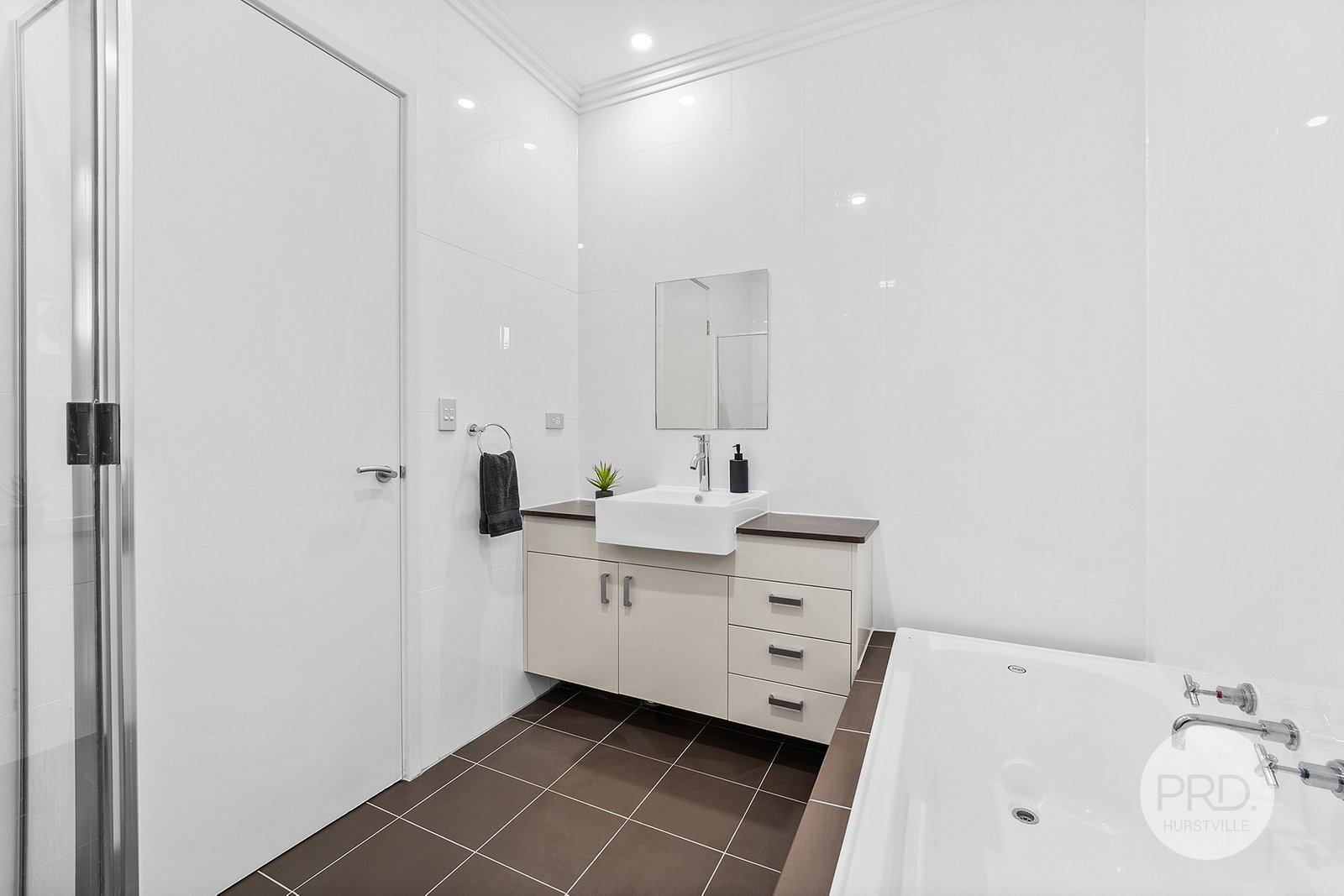 5/11-15 Mcleod Street HURSTVILLE 6