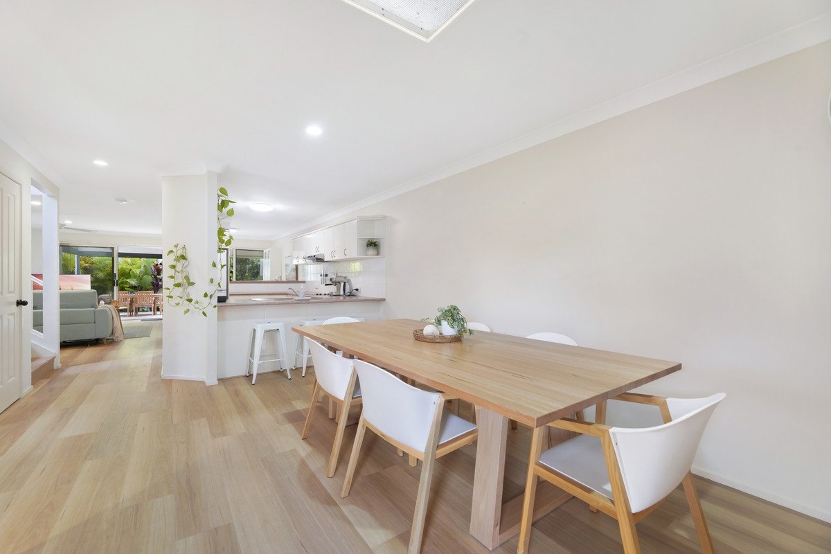 5/11-17 Beachcomber Court Burleigh Waters 7