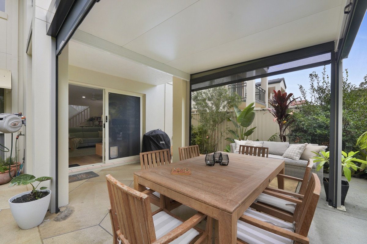 5/11-17 Beachcomber Court Burleigh Waters 19
