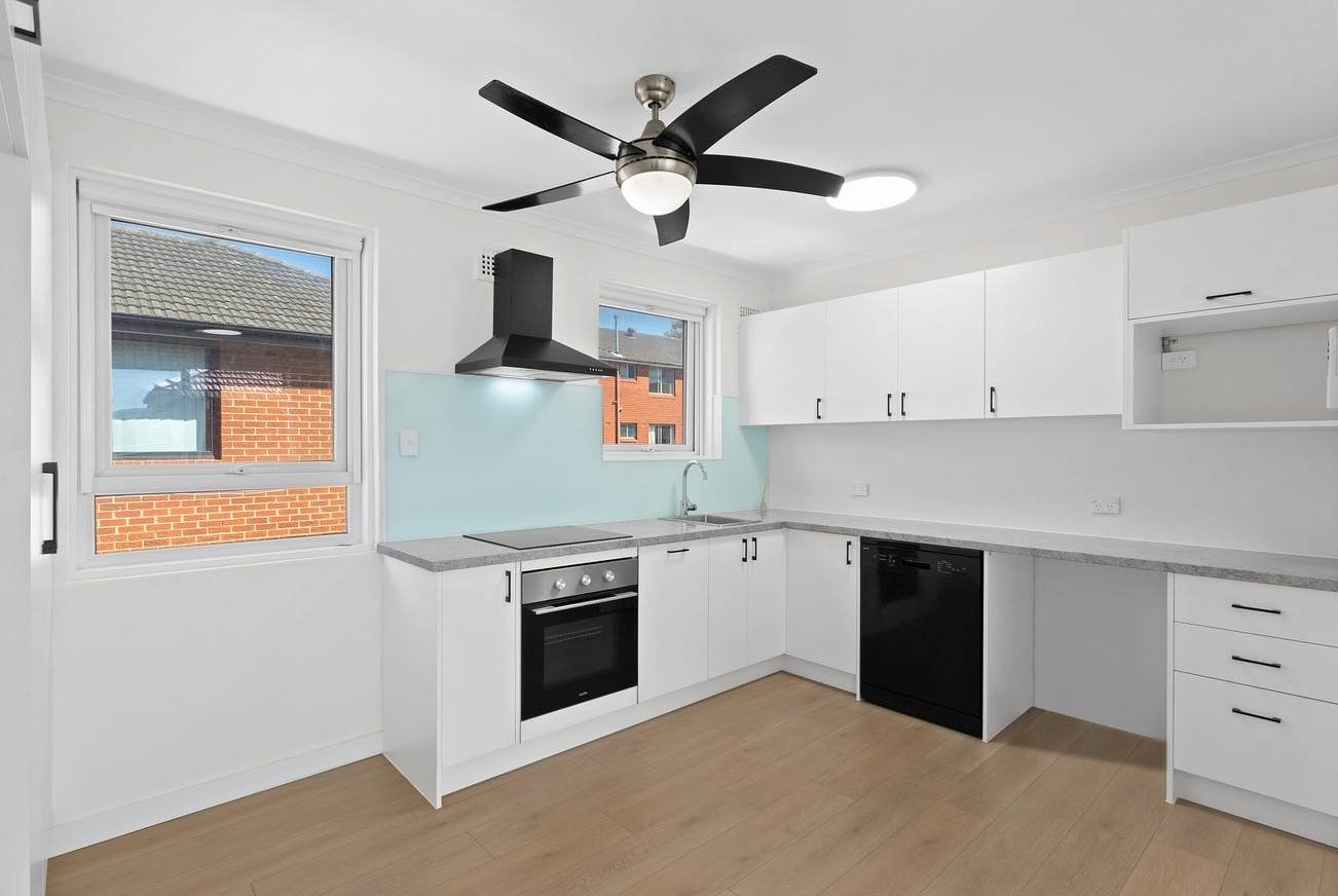 5/11 Brittain Crescent HILLSDALE 2