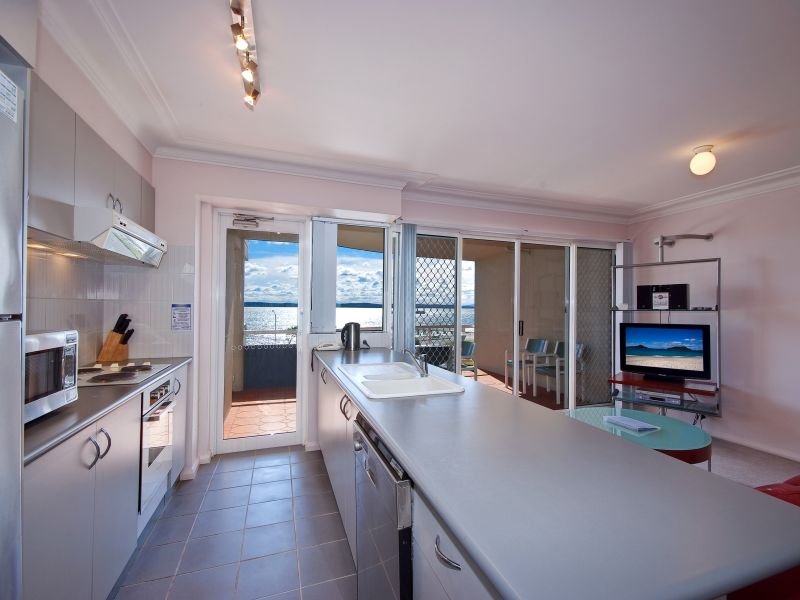 5/11 Columbia Close NELSON BAY 5