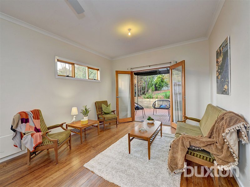 Gallery: 511 Lyons Street
