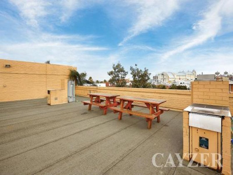 Gallery: 5/11 Marine Parade