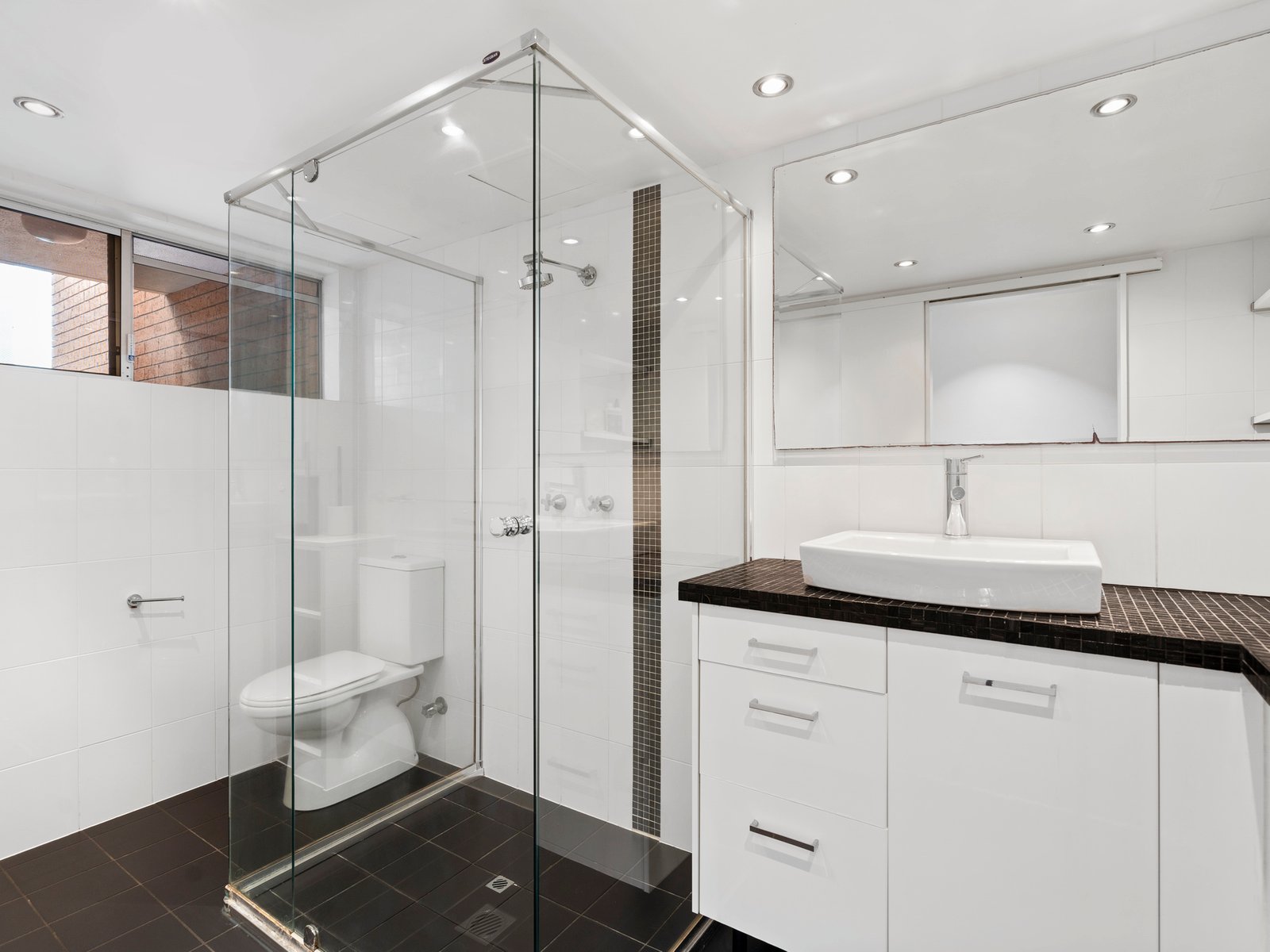 5/11 Nalla Court PALM BEACH 5