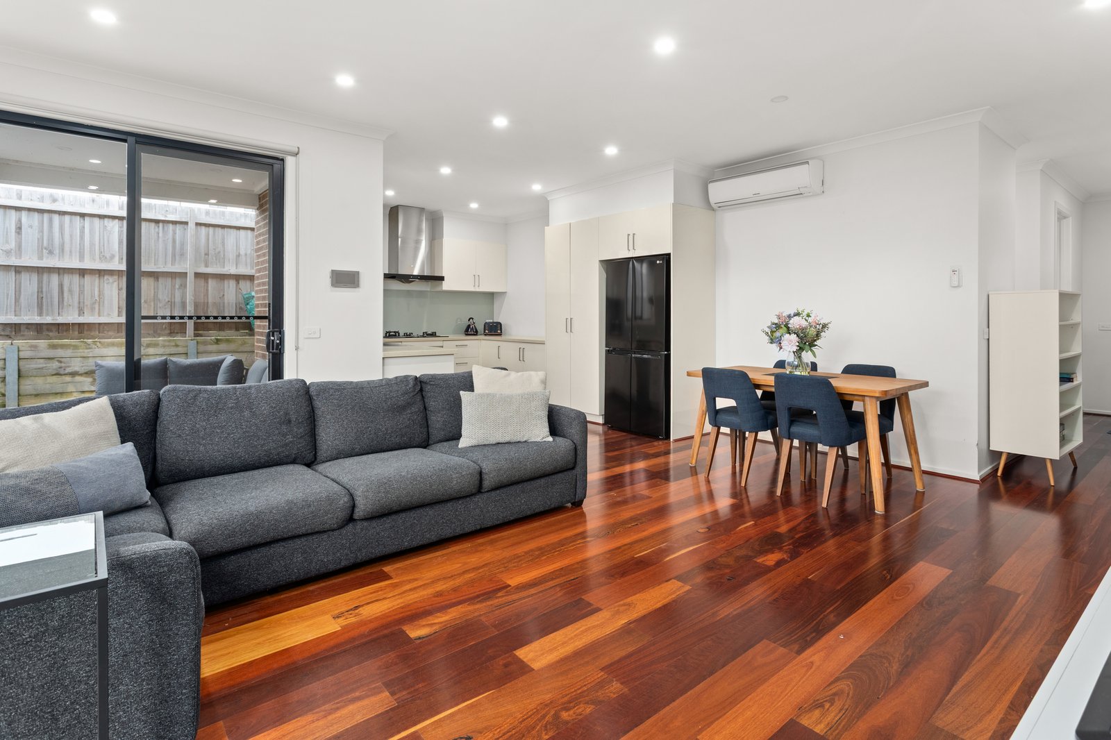 Gallery: 5/11 Renown Street