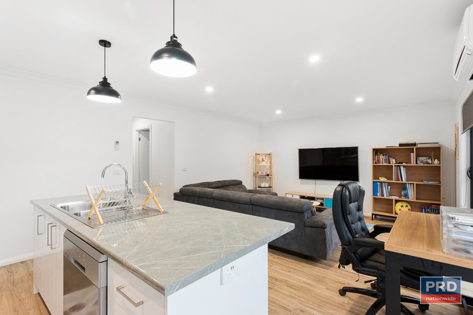 5/11 Semmens Street LONG GULLY 4