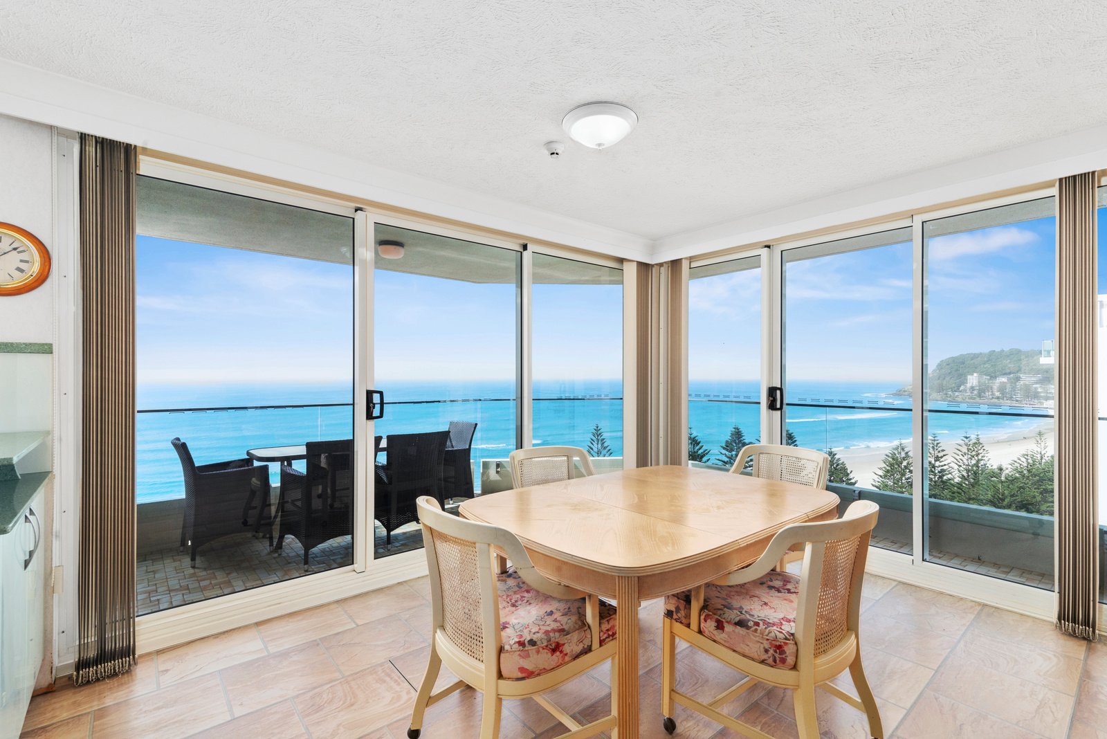 51/114 The Esplanade BURLEIGH HEADS 3