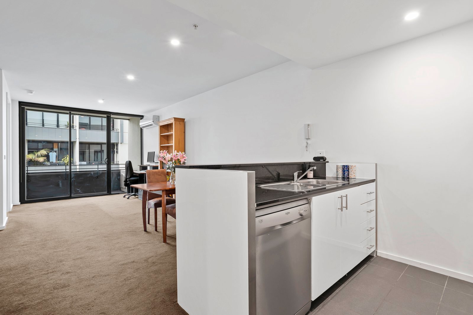 Gallery: 511/166 Rouse Street