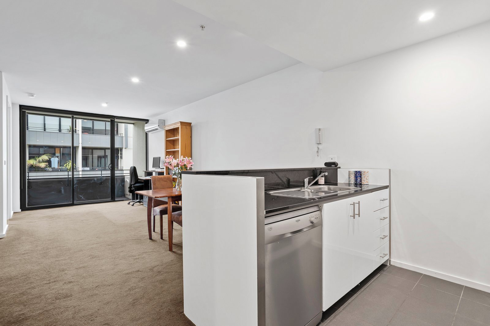Gallery: 511/166 Rouse Street