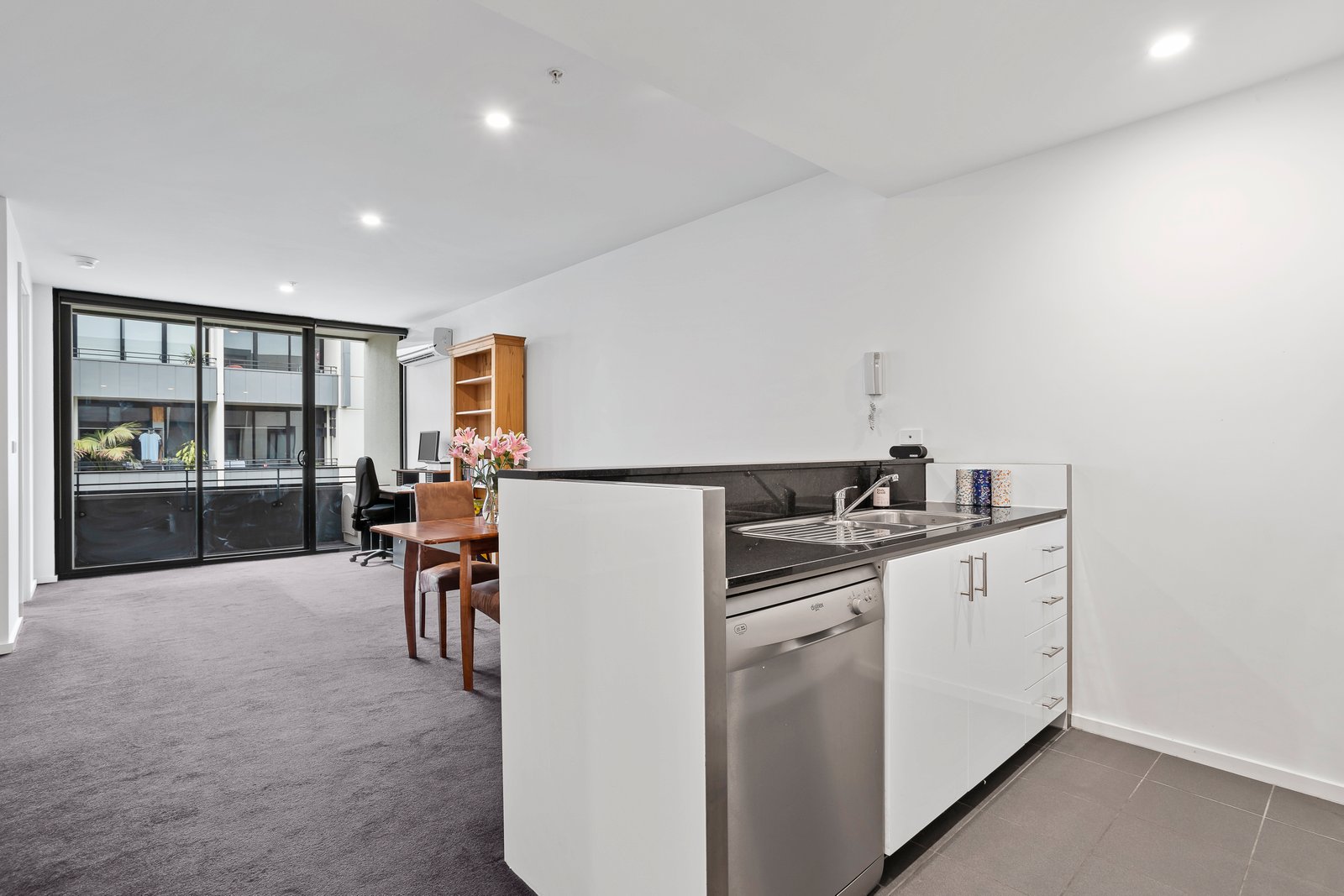 Gallery: 511/166 Rouse Street