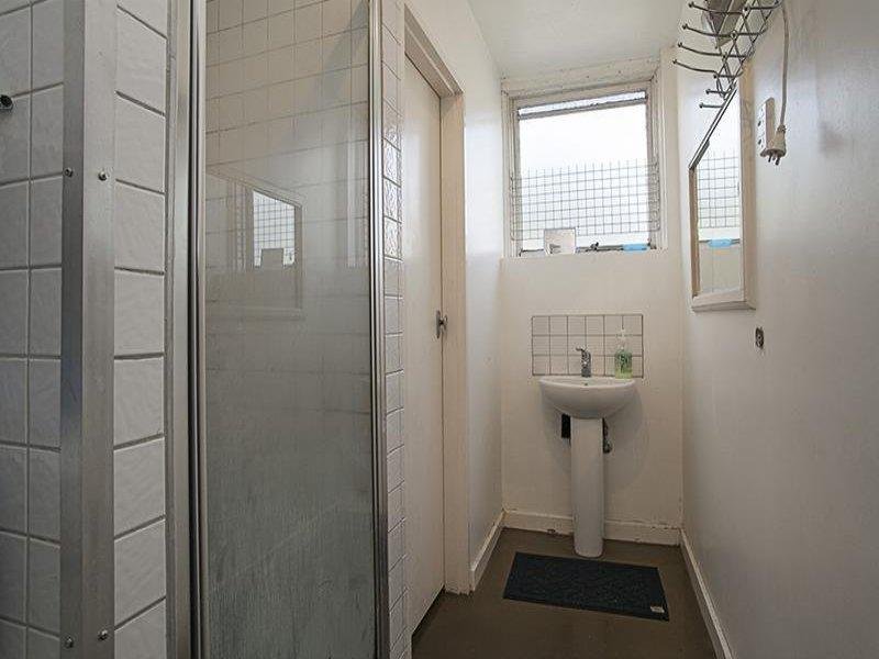 Gallery: 5/117 Albert Street