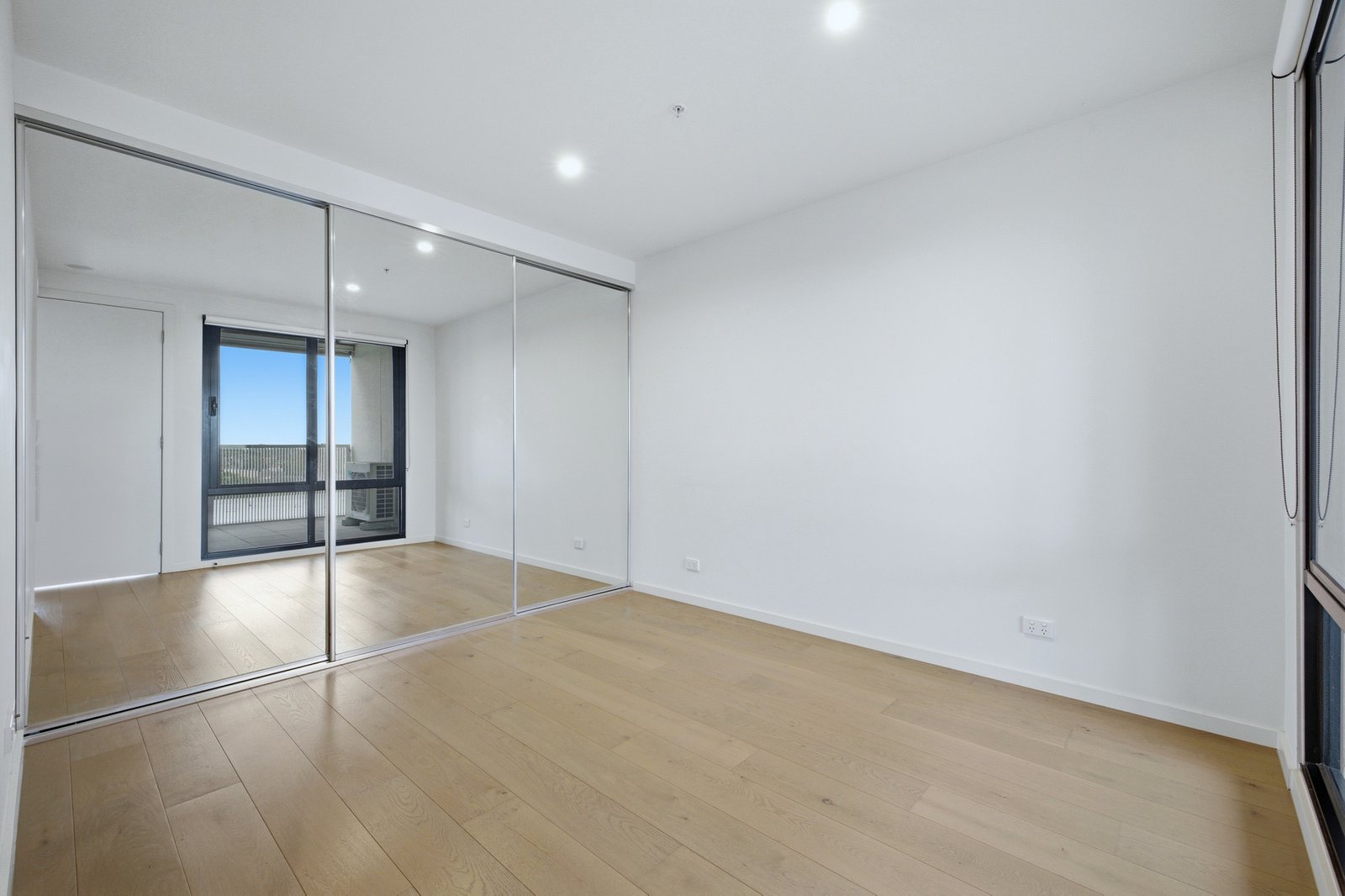 Gallery: 511/7 Balcombe Road