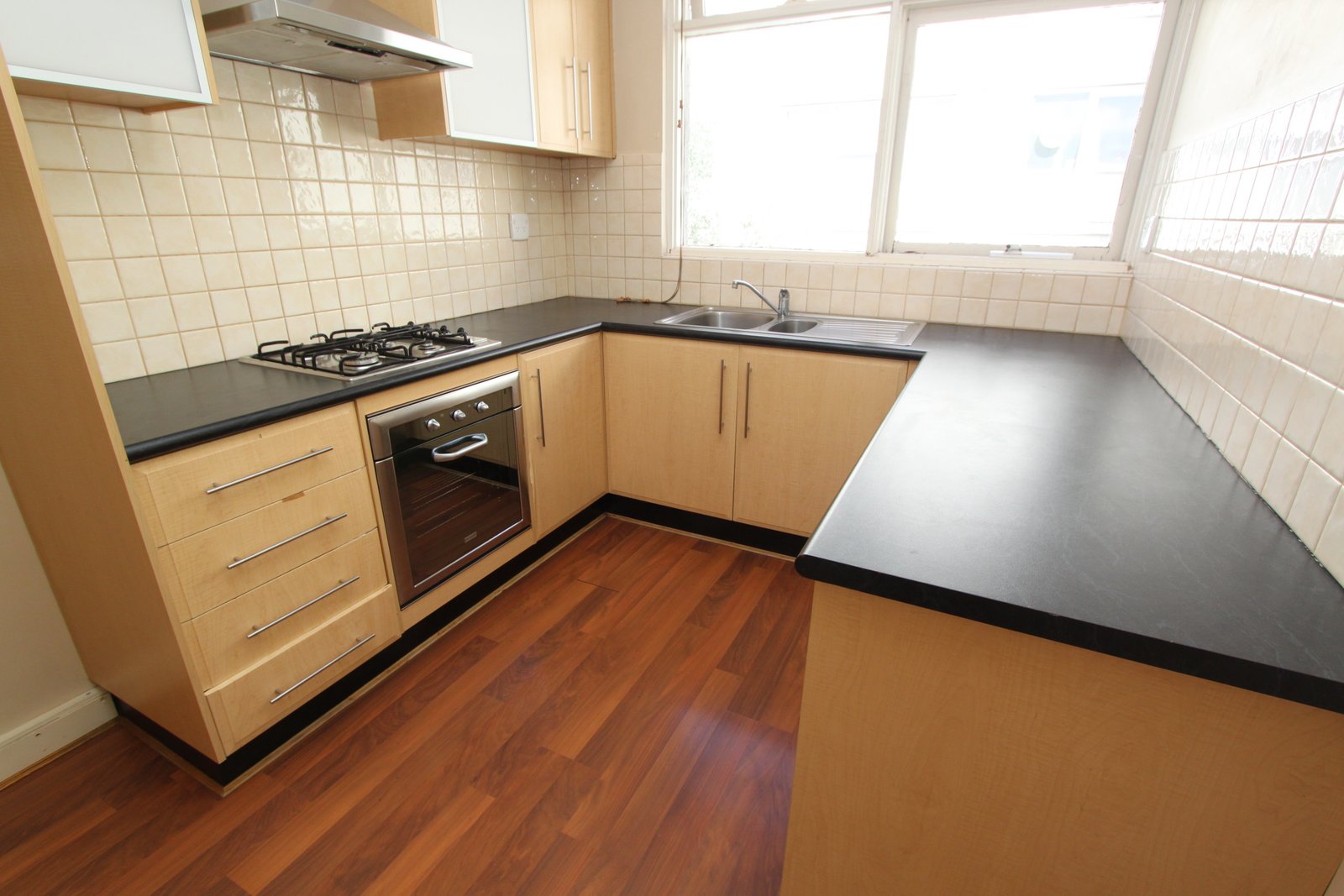 Real Estate and Property in 5/11A Pine Avenue, Elwood, VIC