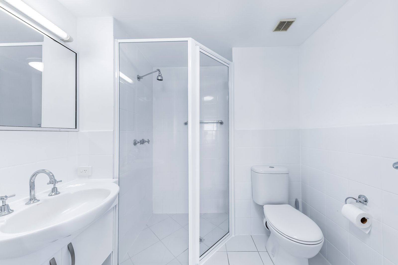 5/12-14 Golden Orchid Drive AIRLIE BEACH 9