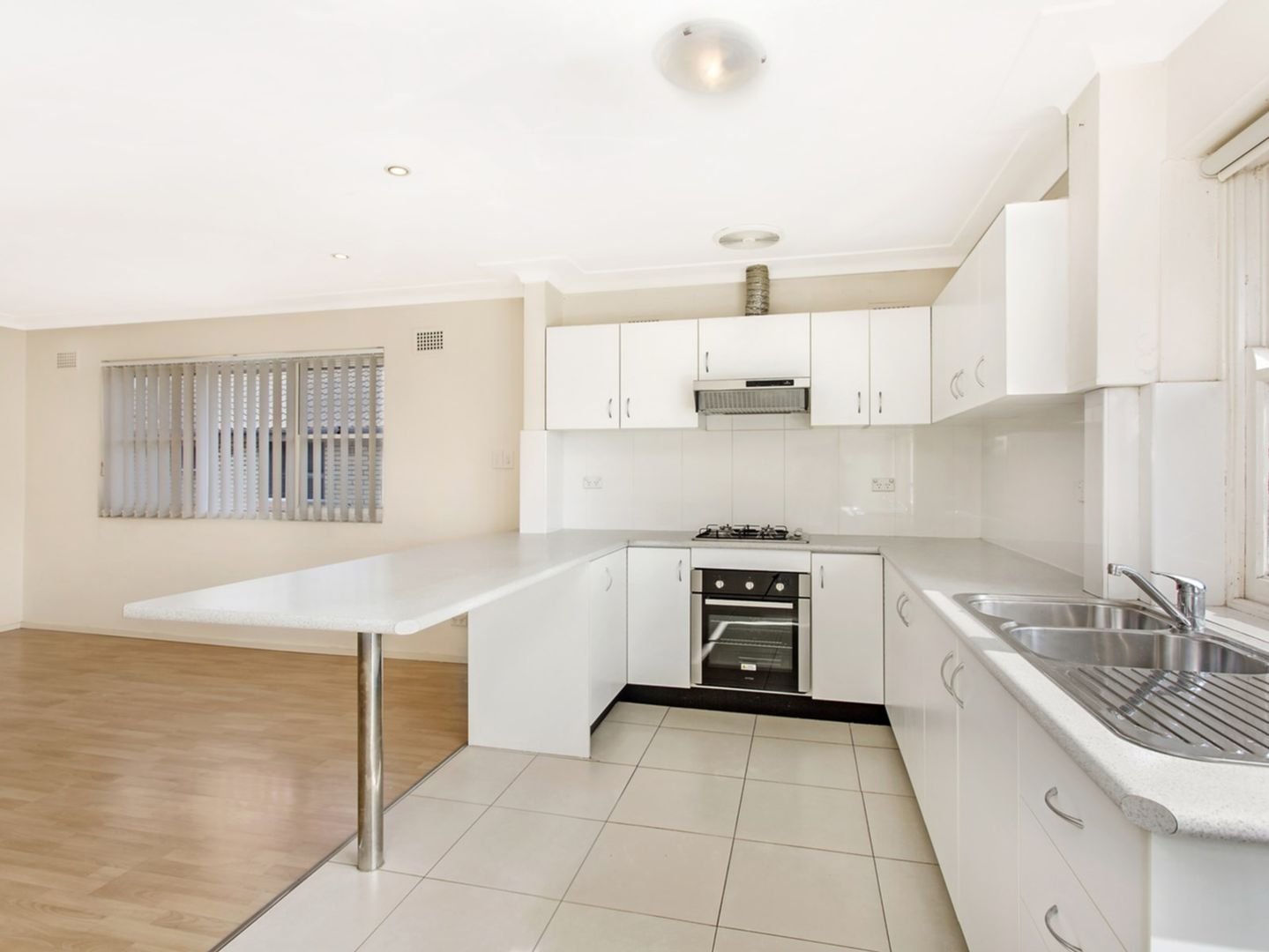 5/12 Brittain Crescent HILLSDALE 3