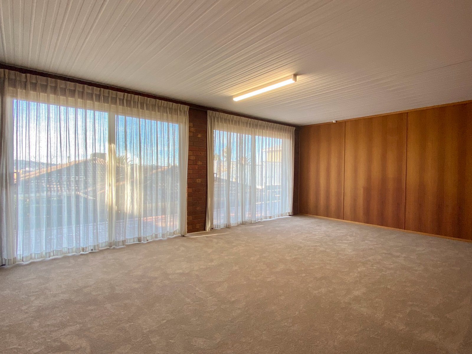 512 Dight Street ALBURY 8