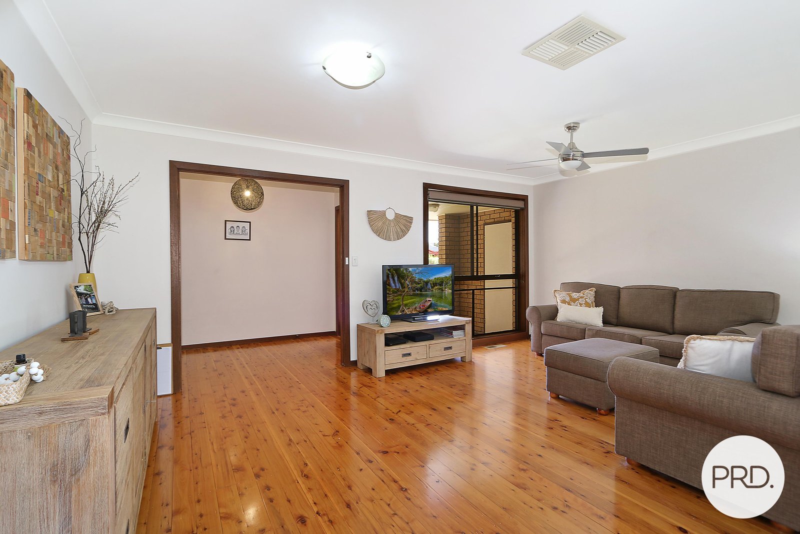 512 Kemp Street LAVINGTON 4