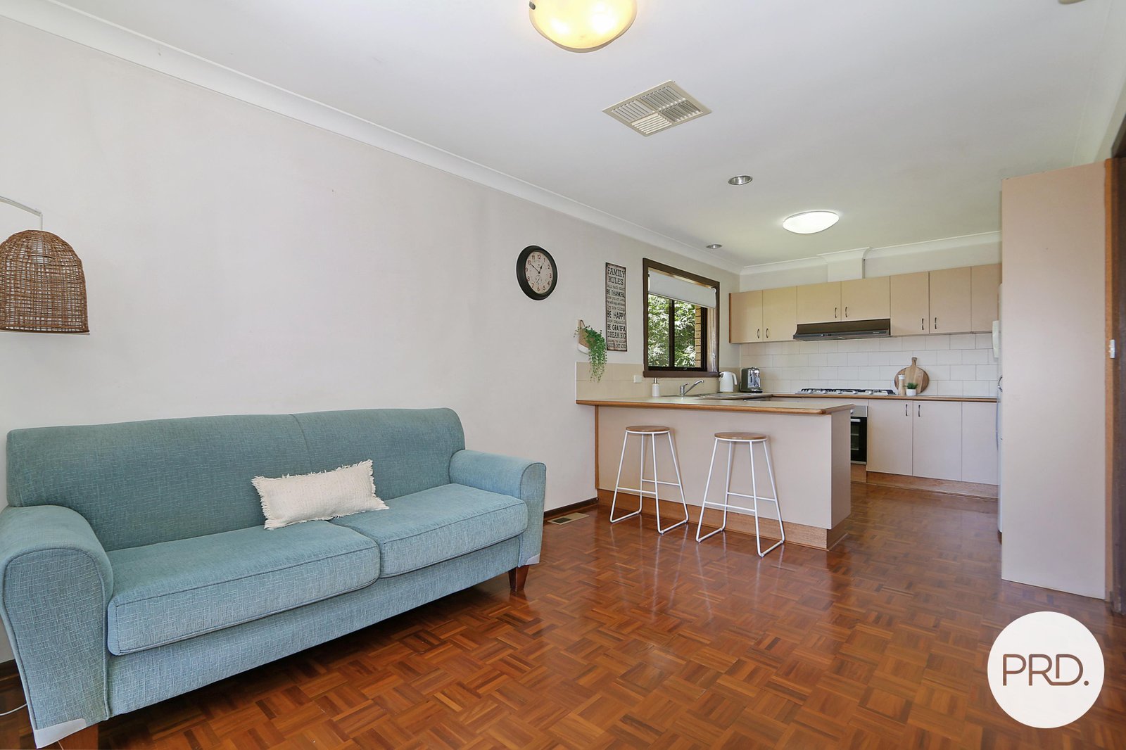 512 Kemp Street LAVINGTON 7