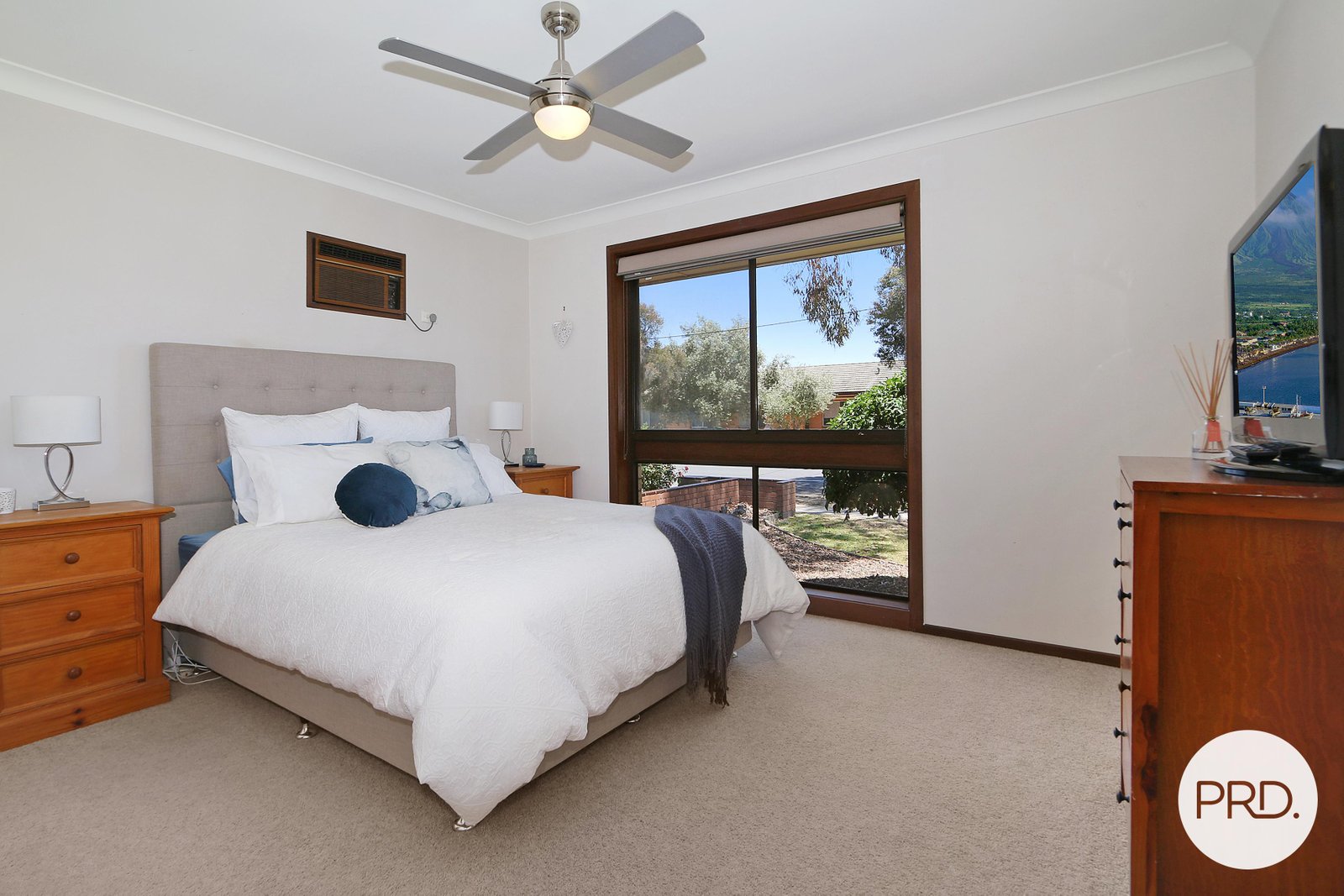 512 Kemp Street LAVINGTON 9