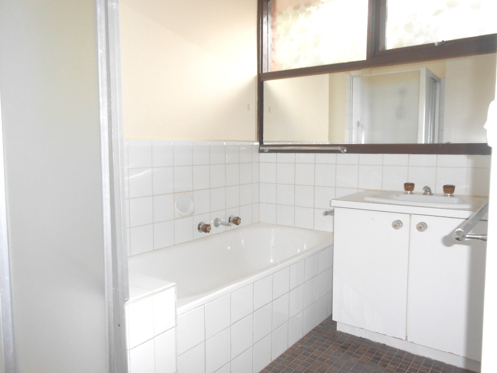 Gallery: 5/12 Raymond Court