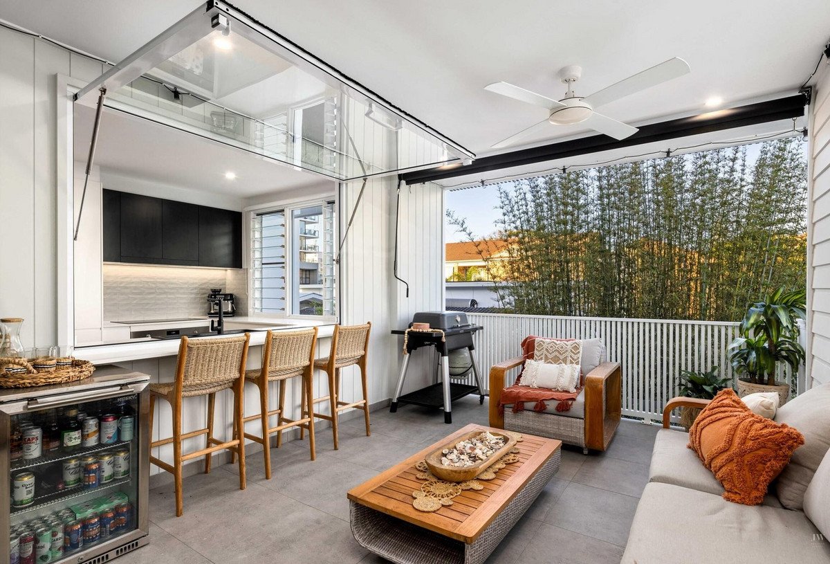 5/12 Twenty Fourth Avenue Palm Beach 11