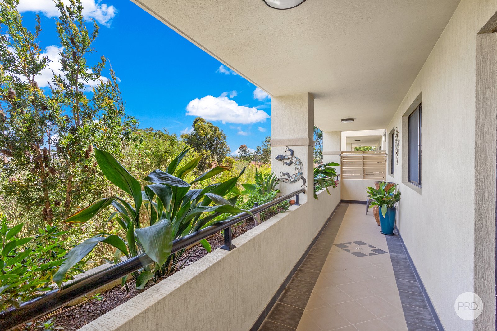 5/12 Yawl Close CORLETTE 5