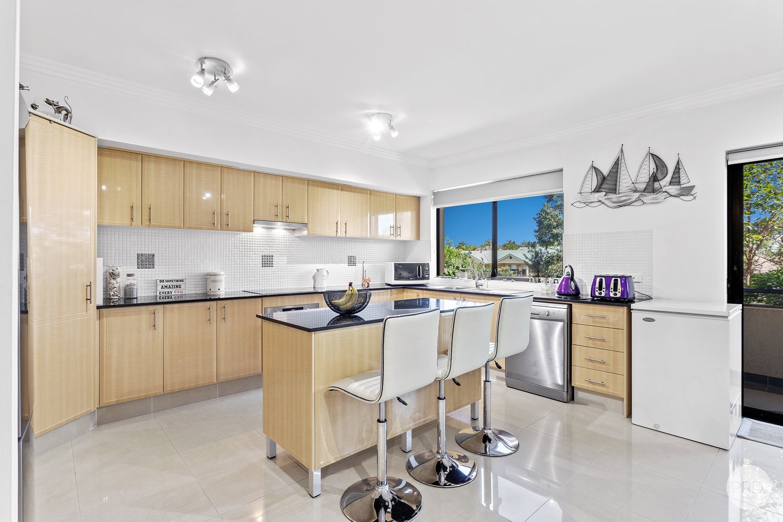 5/12 Yawl Close CORLETTE 7