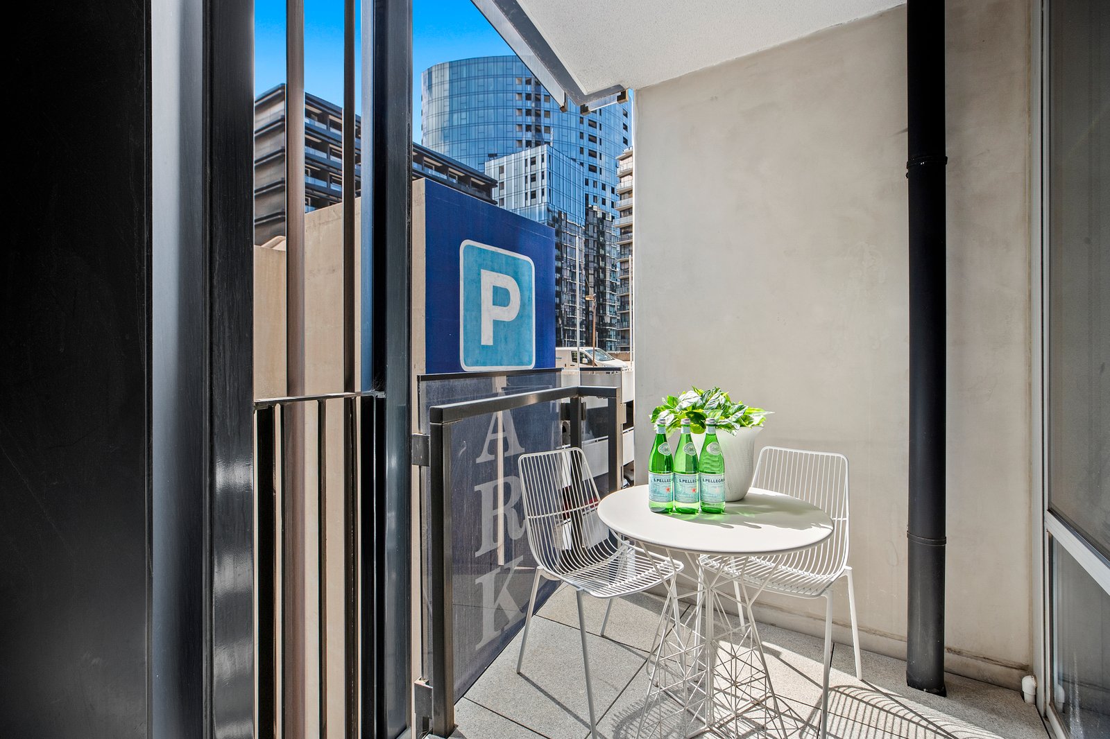 Gallery: 512/229 Toorak Road