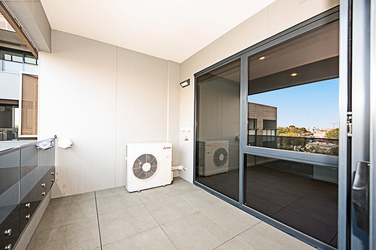 Gallery: 512/251 Johnston Street