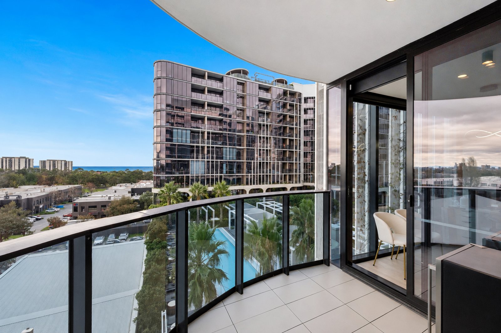 Gallery: 512/320 Plummer Street